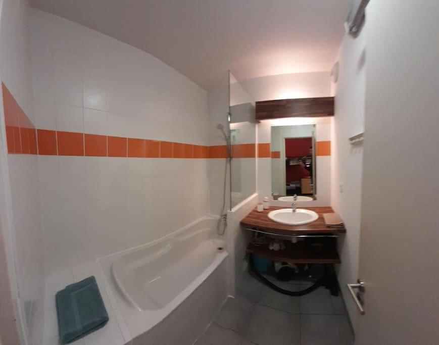 לורדה Appartement Du Chamois Roux, Dans Residence De Tourisme 3 Etoiles מראה חיצוני תמונה